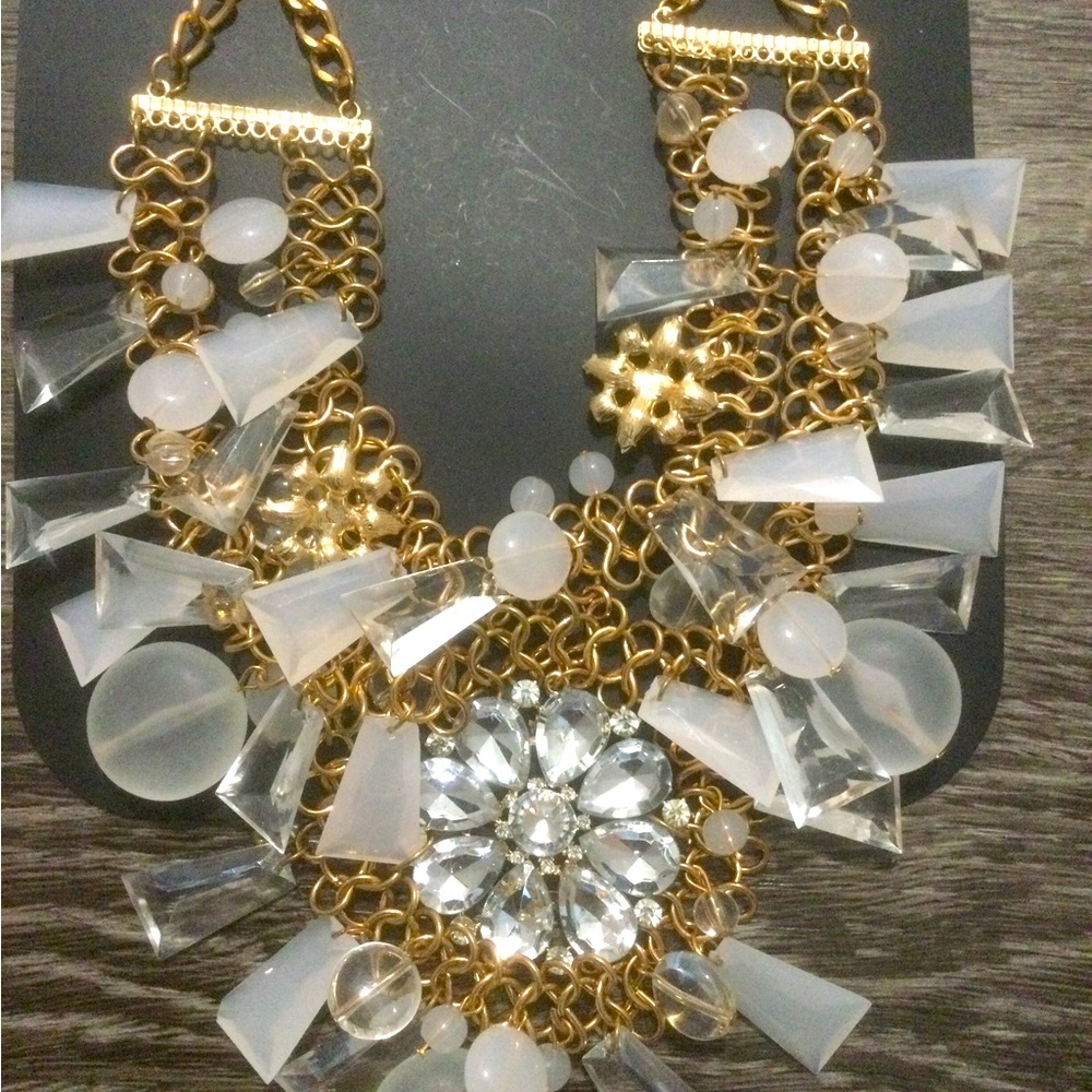 NWT Brand New Gold & White Statement Necklace